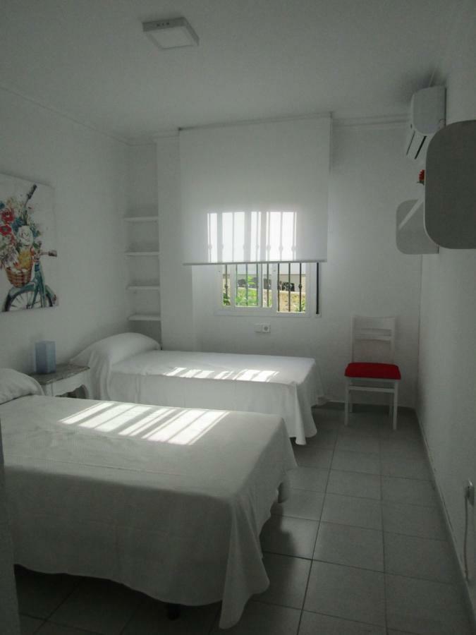 Malaga Paradise Beach ตอร์เร เด เบนากาลบอน ภายนอก รูปภาพ