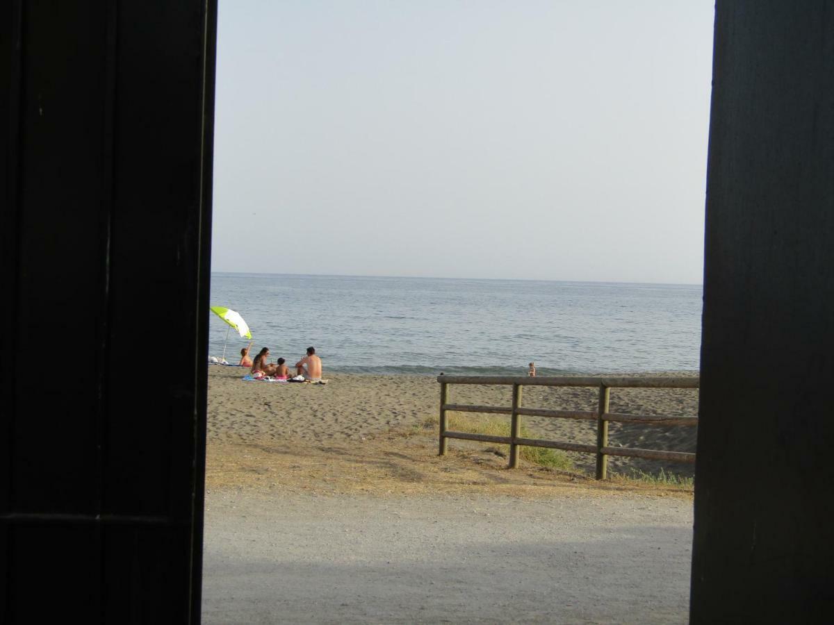 Malaga Paradise Beach ตอร์เร เด เบนากาลบอน ภายนอก รูปภาพ